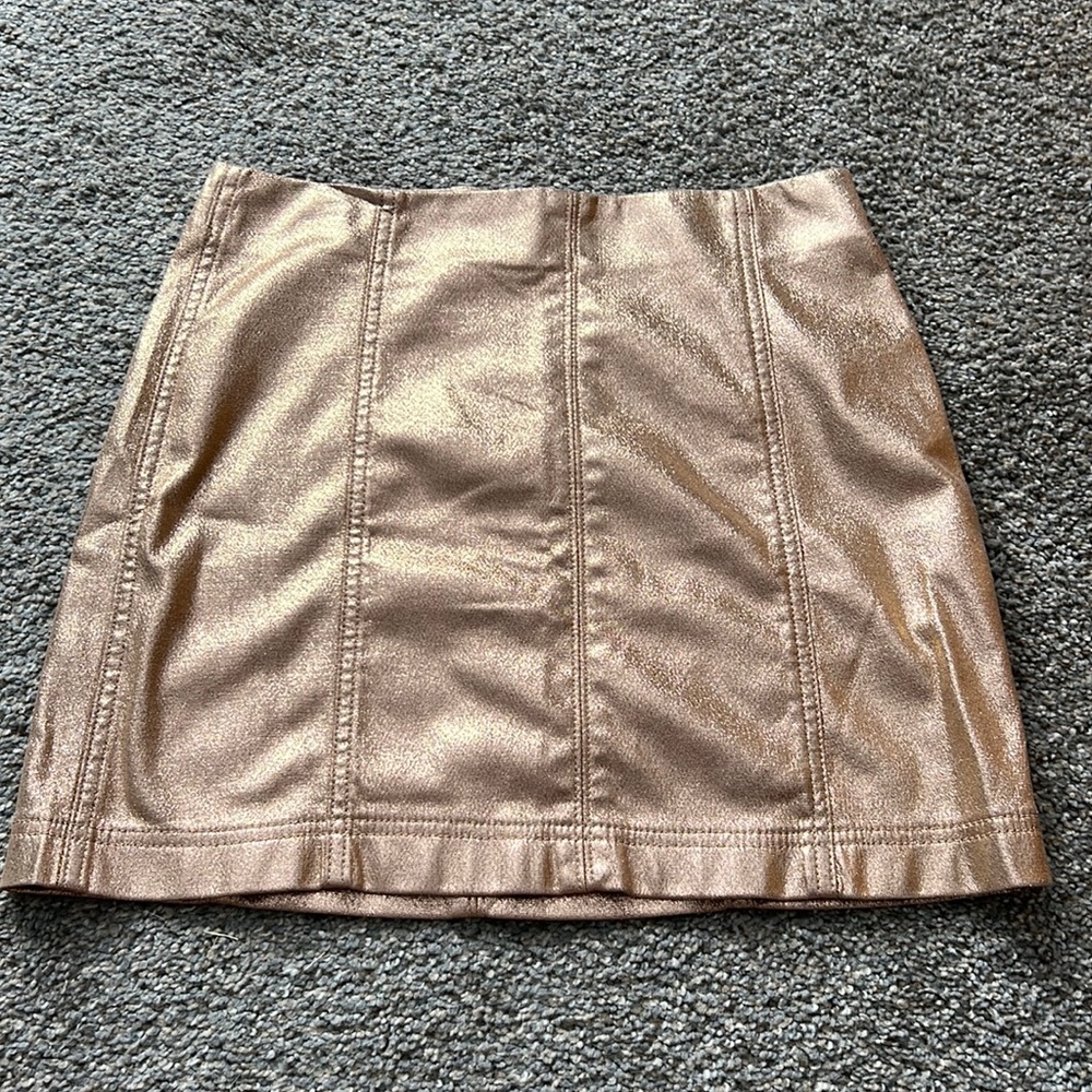Good mini skirt